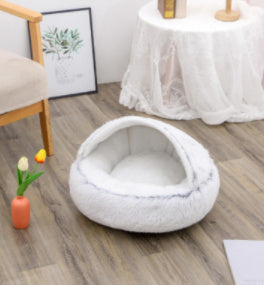 Round Plush Pet Bed — Warm Winter Bed for Cats & Dogs