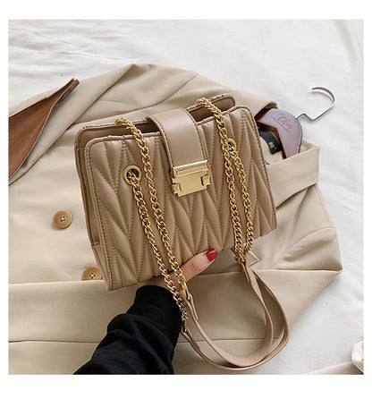 Women's Pleated Chain Crossbody Bag – Mini Vegan-Friendly Imitation Leather Shoulder Purse with Gold Hardware