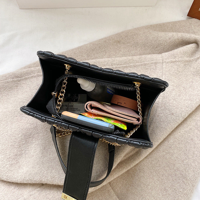 Women's Pleated Chain Crossbody Bag – Mini Vegan-Friendly Imitation Leather Shoulder Purse with Gold Hardware