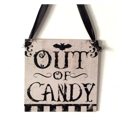 Halloween Hanging Decoration Signs – Spooky Wooden Wall Decor for Home & Yard