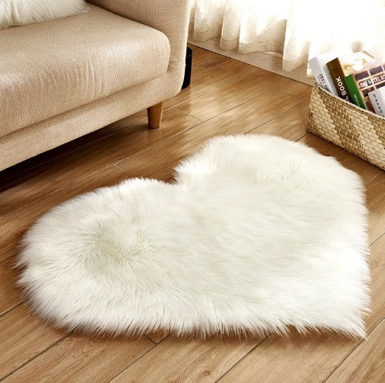 Plush Heart Shaped Fluffy Rug – Non-Slip Soft Carpet for Living Room & Home Decor